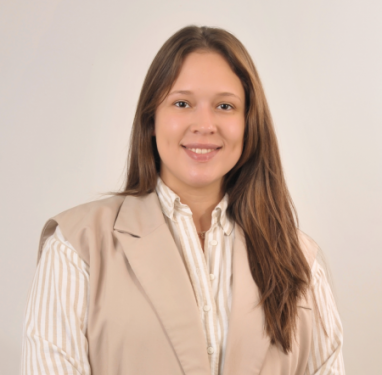 Cl&aacute;udia Patr&iacute;cia Antunes de Sousa